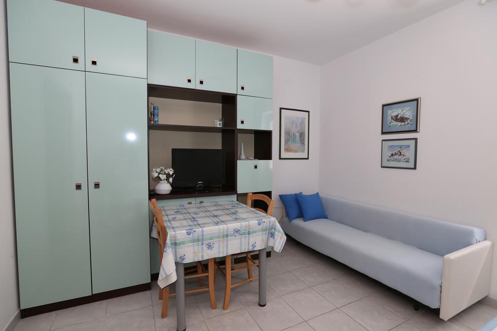 Apartments Ljubica Baška Exterior foto